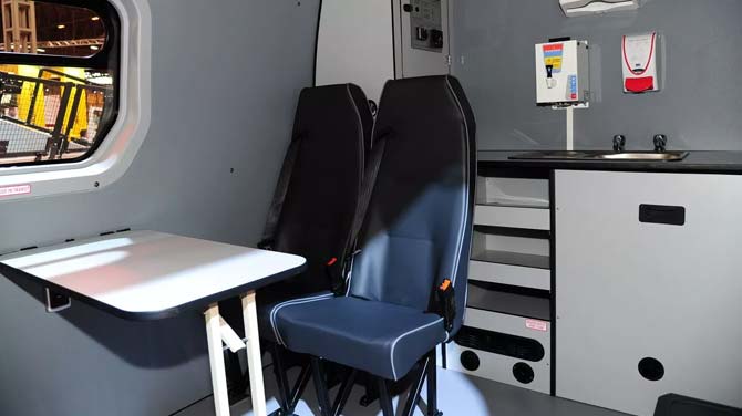 RENAULT CONVERSIONS - Interior